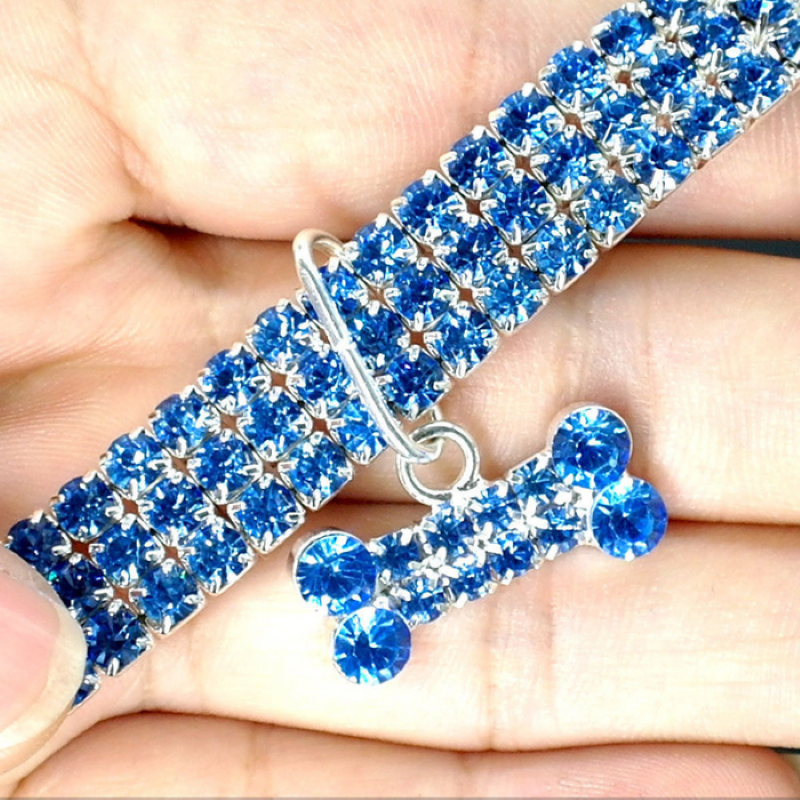 Sparkling Rhinestone Dog Collar – Glittery, Adjustable & Reflective for Safe Walks