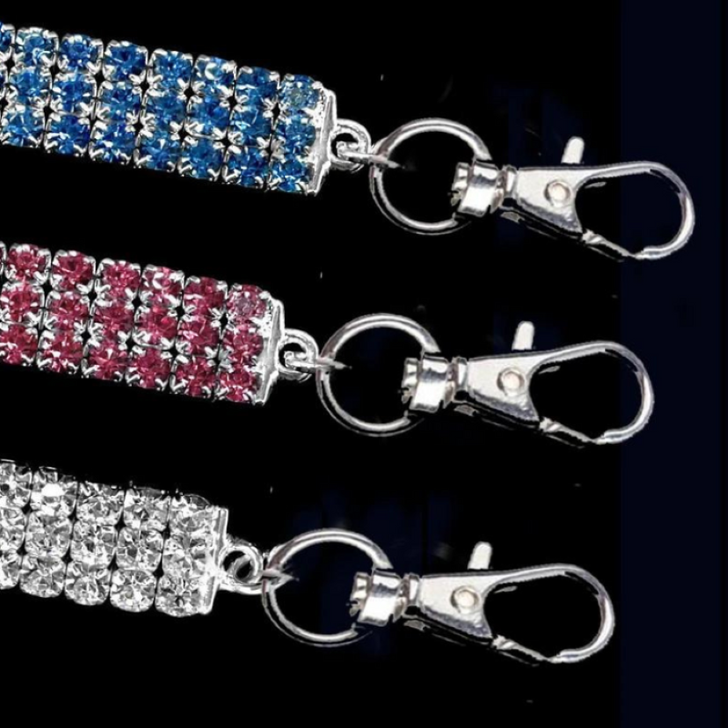 Sparkling Rhinestone Dog Collar – Glittery, Adjustable & Reflective for Safe Walks