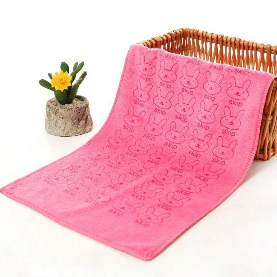 Absorbent Microfiber Pet Towel – Paw or Rabbit Print, Quick-Dry & Soft