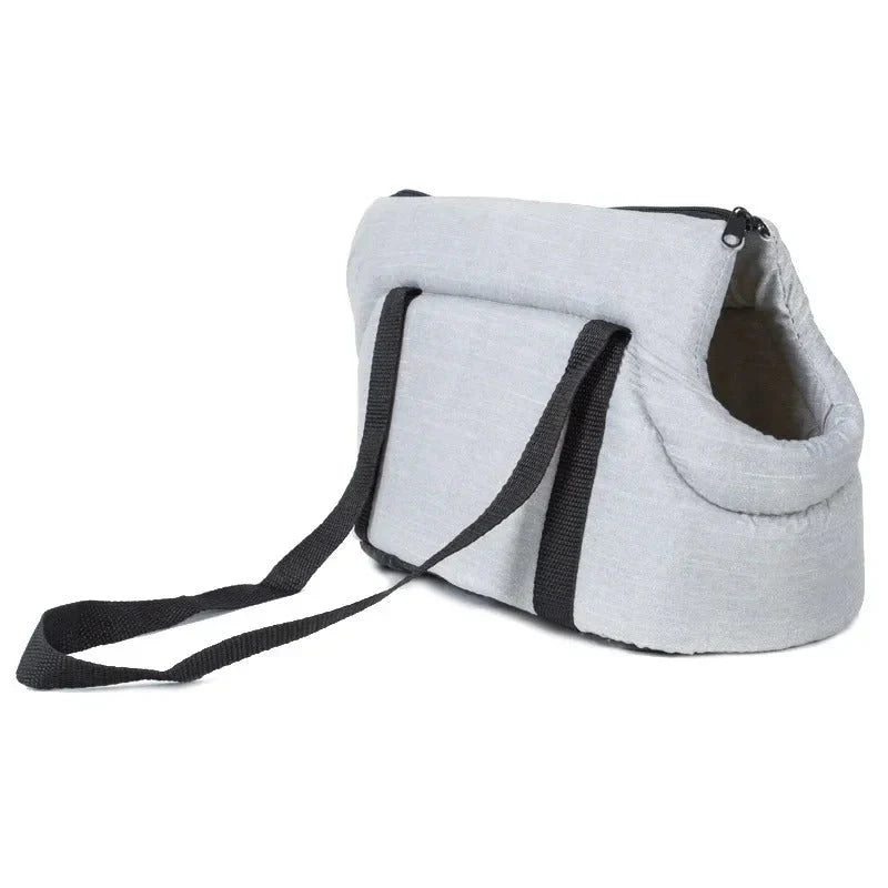 Portable & Comfortable Pet Carrier Bag – Stylish Travel for Cats & Small Dogs