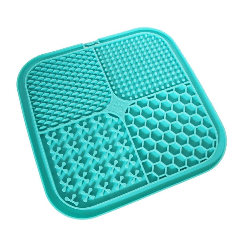 Anxiety Relief Pet Lick Mat for Dogs & Cats – Slow Feeder & Bath Time Distraction Mat