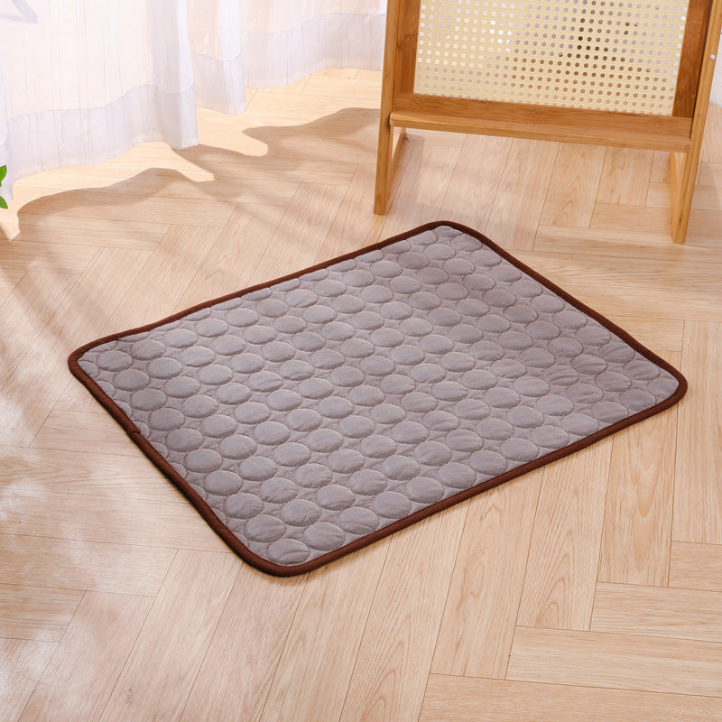 Portable Pet Cooling Mat – No Gel, No Freezing, Instant Relief in Seconds