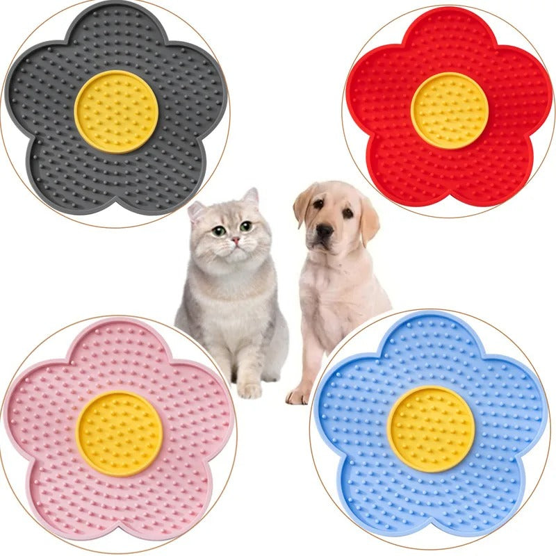 Sunflower-Shaped Dog Lick Mat for Mental Stimulation & Calm Feeding