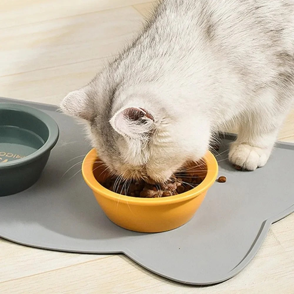 AquaShield Pet Mat – Waterproof Feeding Mat for Dogs & Cats
